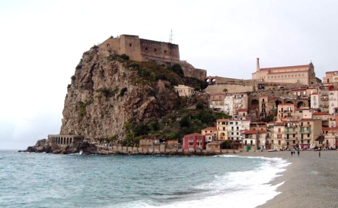 Castello_scilla